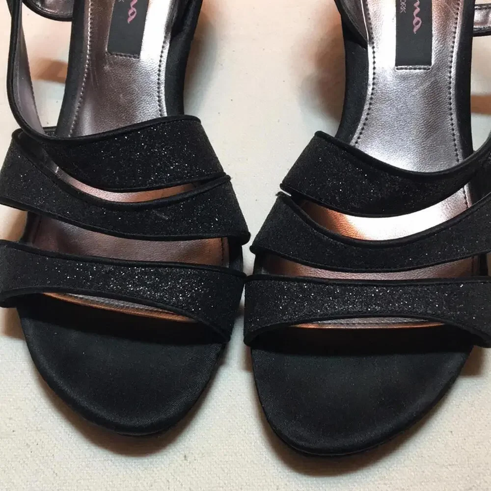 Nina New York black glitter strappy heels sz 7.5 shoes